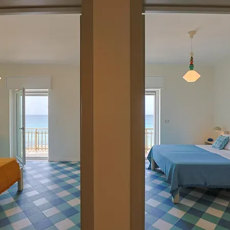 Panoramico Lido Conchiglie * غالّيبولي